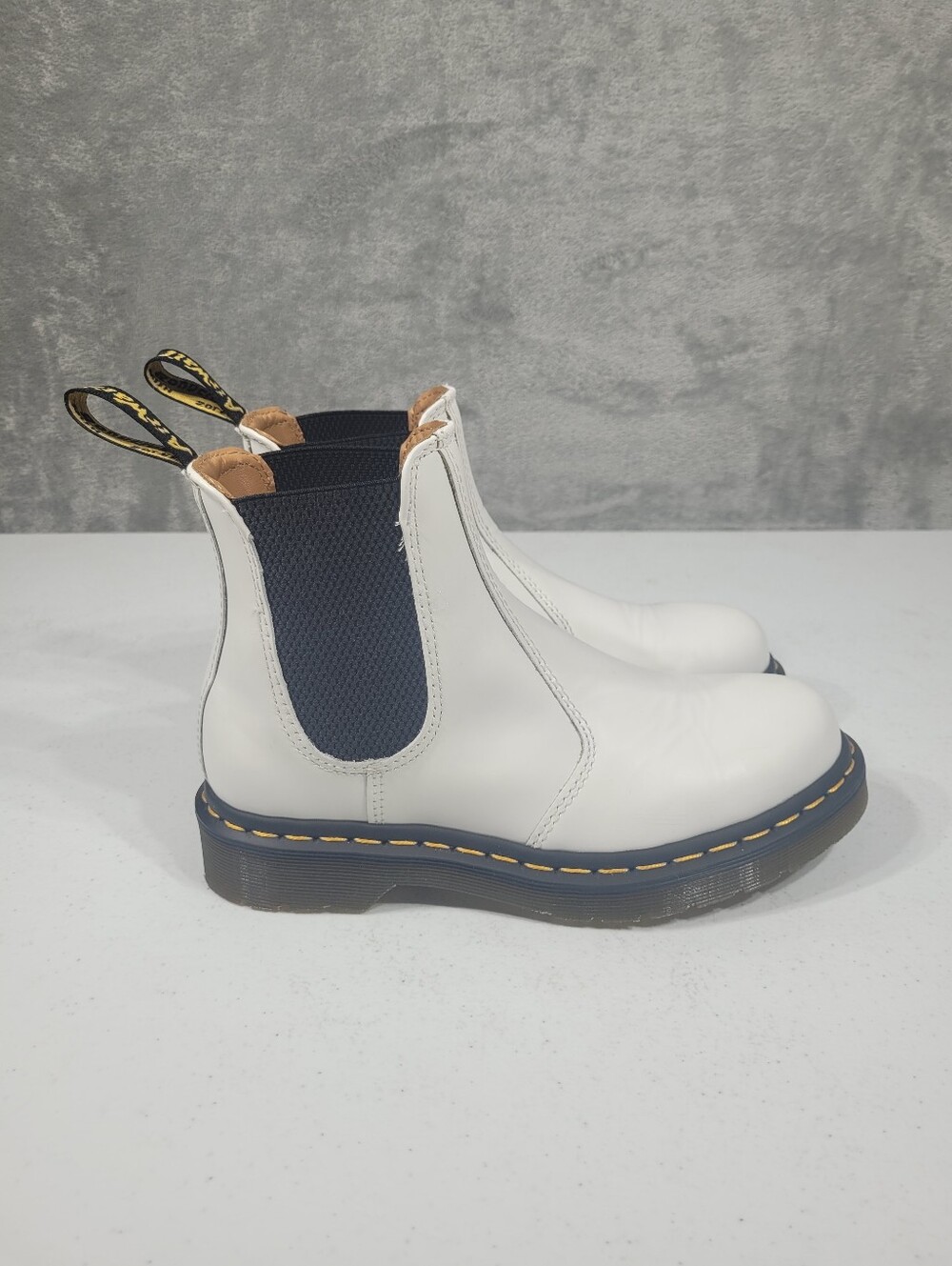 Dr Martens White Leather Chelsea Boots Womens Size 6